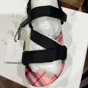 COPY - Burberry kids sandals